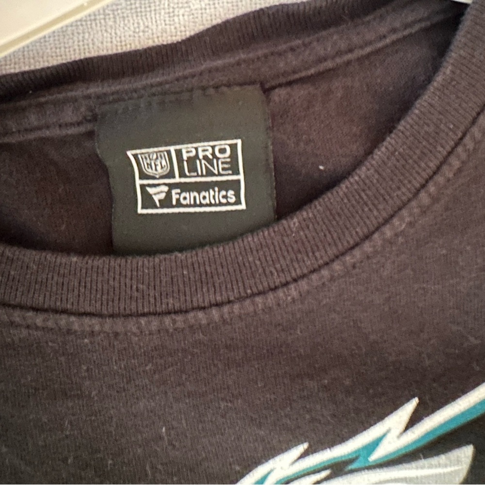 🦅 Philadelphia Eagles Super Bowl Champions Long Sleeve Shirt - Picture 3 of 8